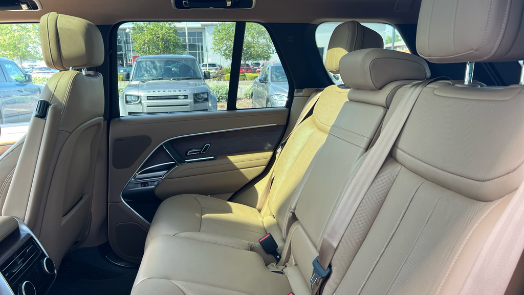 Land Rover Range Rover Range Rover 3.0 D350 Se VA24LDC Silver #4