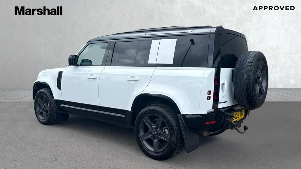 Land Rover Defender 110 Defender 3.0 D350 X-dynamic Se 110 CU25VPK White #2