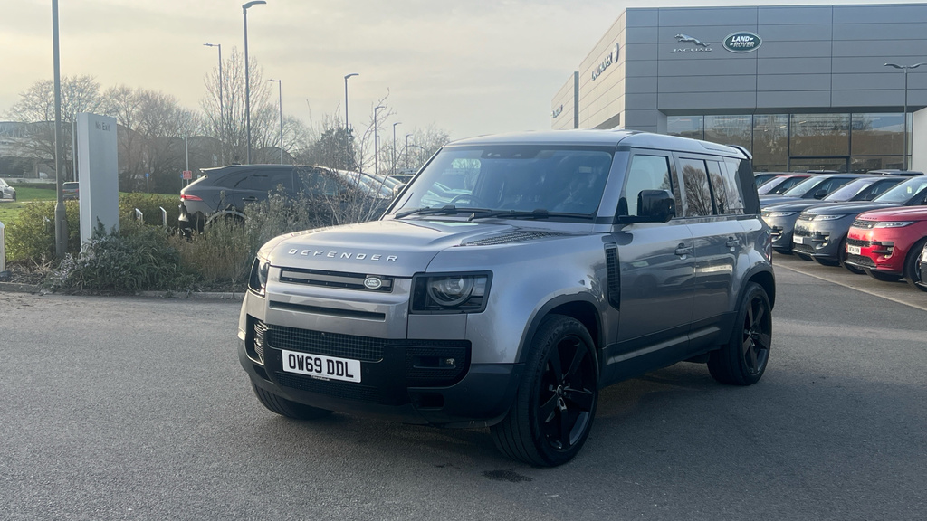 Land Rover Defender 110 Defender 2.0 P300 Se 110 7 Seat Grey #4