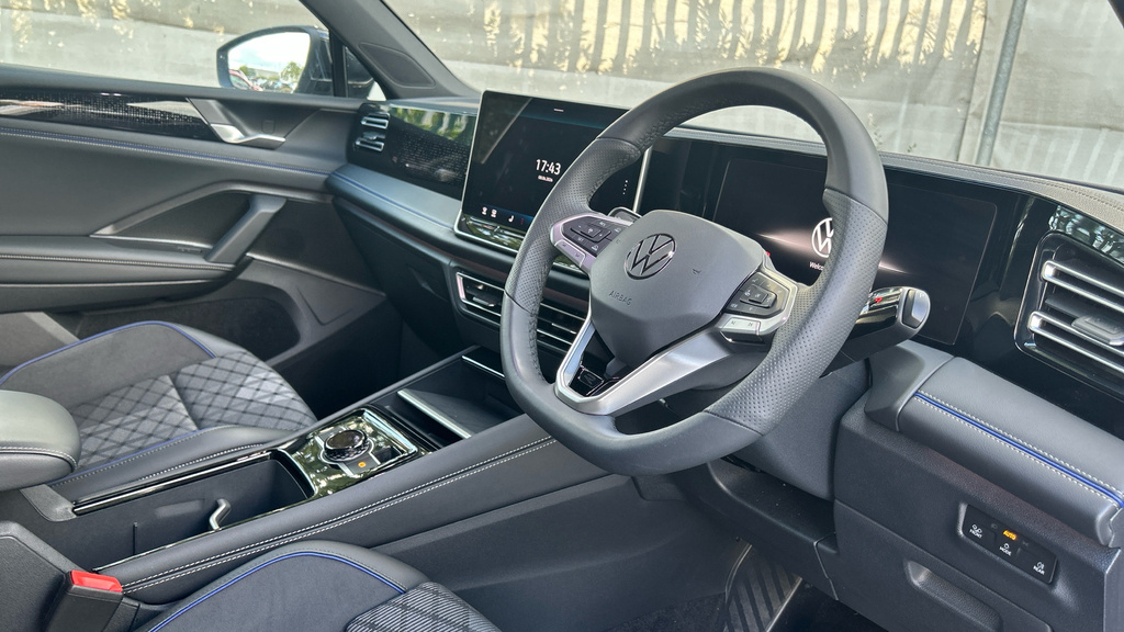 Volkswagen Tiguan Tiguan 1.5 Etsi 150 R-line Dsg KY75PDV Grey #5