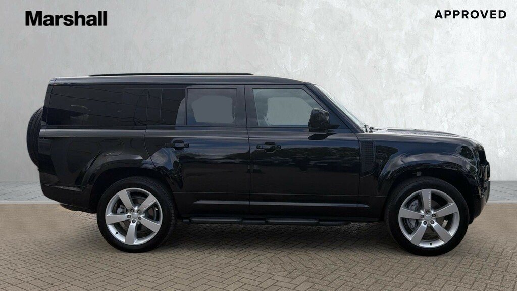 Land Rover Defender 130 Defender 3.0 D350 X-dynamic Hse 130 Black #5