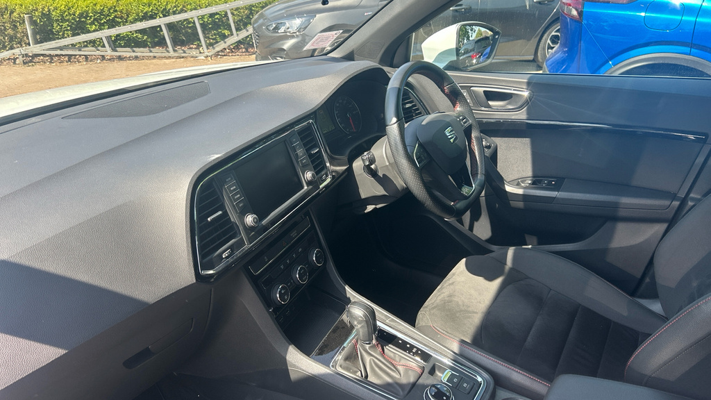 Seat Ateca Ateca 2.0 Tsi Fr Dsg 4Drive White #2