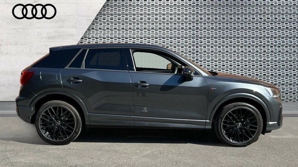 Audi Q2 Q2 35 Tfsi Black Edition NJ25BDV Grey #4