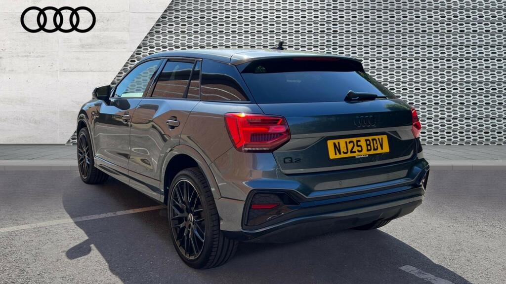 Audi Q2 Q2 35 Tfsi Black Edition NJ25BDV Grey #3