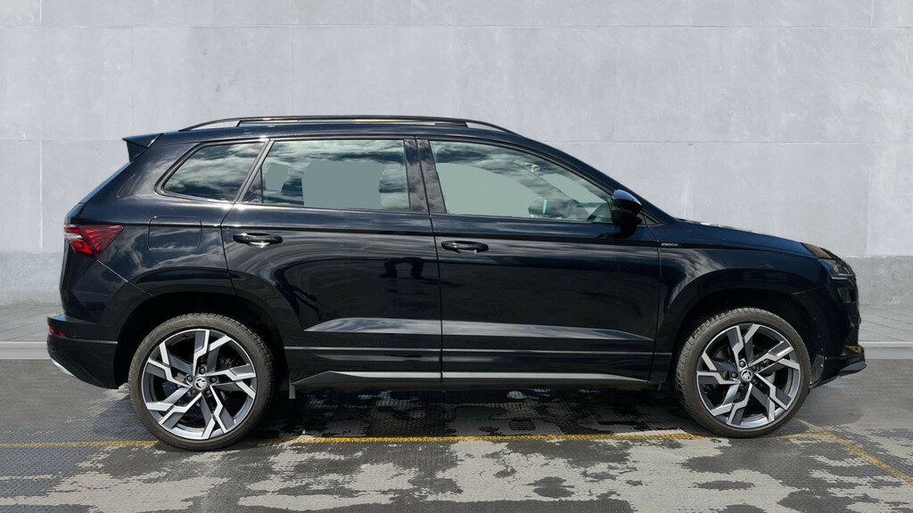 Skoda Karoq Karoq 1.5 Tsi Sportline Dsg EU74FRZ Black #4