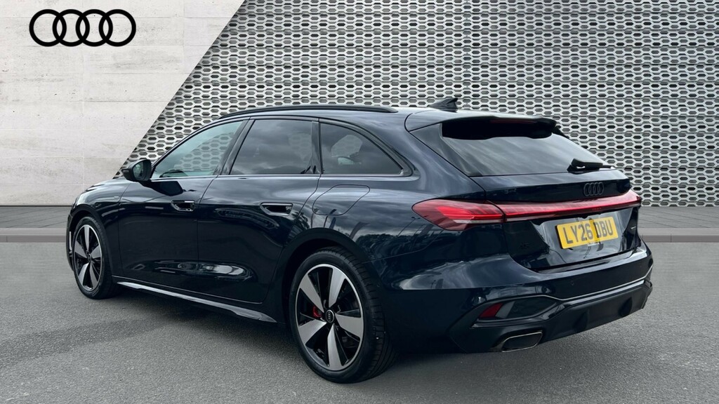 Audi A5 Audi A5 Avant Edition 1 E-hybrid Quattro 299 Ps S LY26DBU Blue #3
