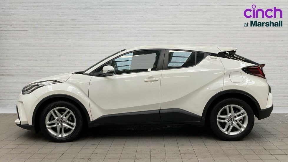 Toyota C-Hr C-hr 1.8 Hybrid Icon Cvt EO22FHH White #6