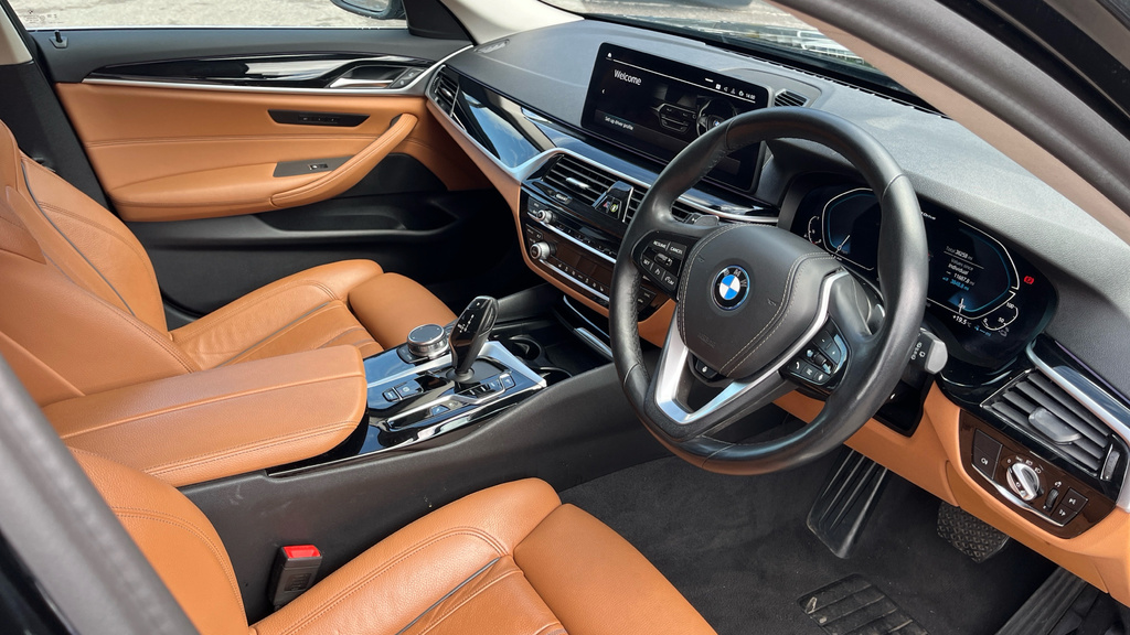 BMW 5 Series 5 Series 530E Se YK23VPB Black #6