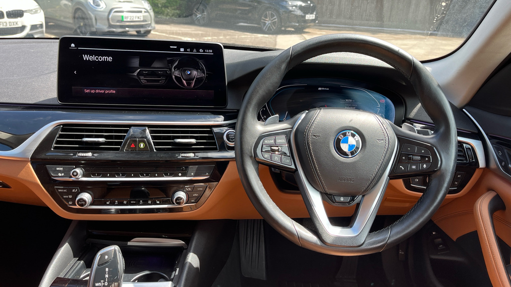 BMW 5 Series 5 Series 530E Se YK23VPB Black #5