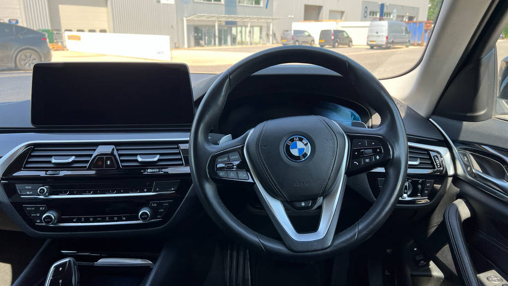 BMW 5 Series 5 Series 530E Se YK23VAB Black #5