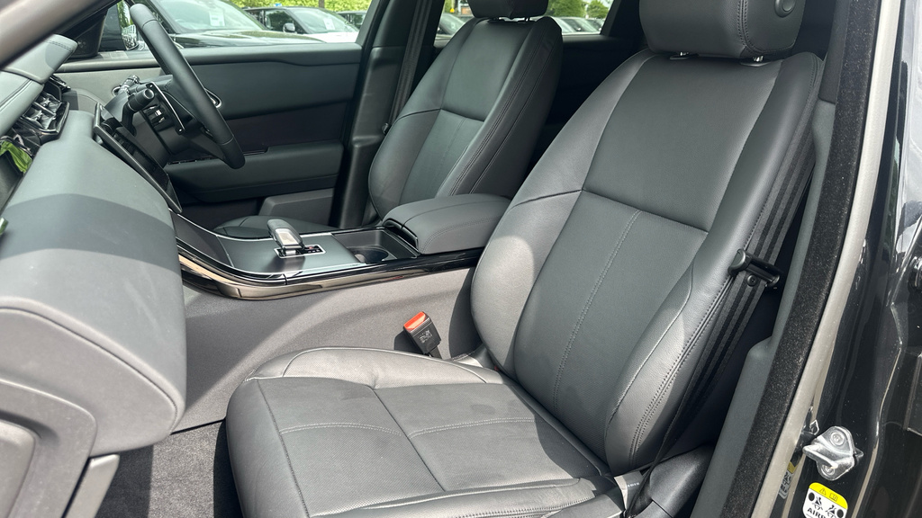 Land Rover Range Rover Velar Range Rover Velar 3.0 D300 Mhev Dynamic Se Aut Black #3