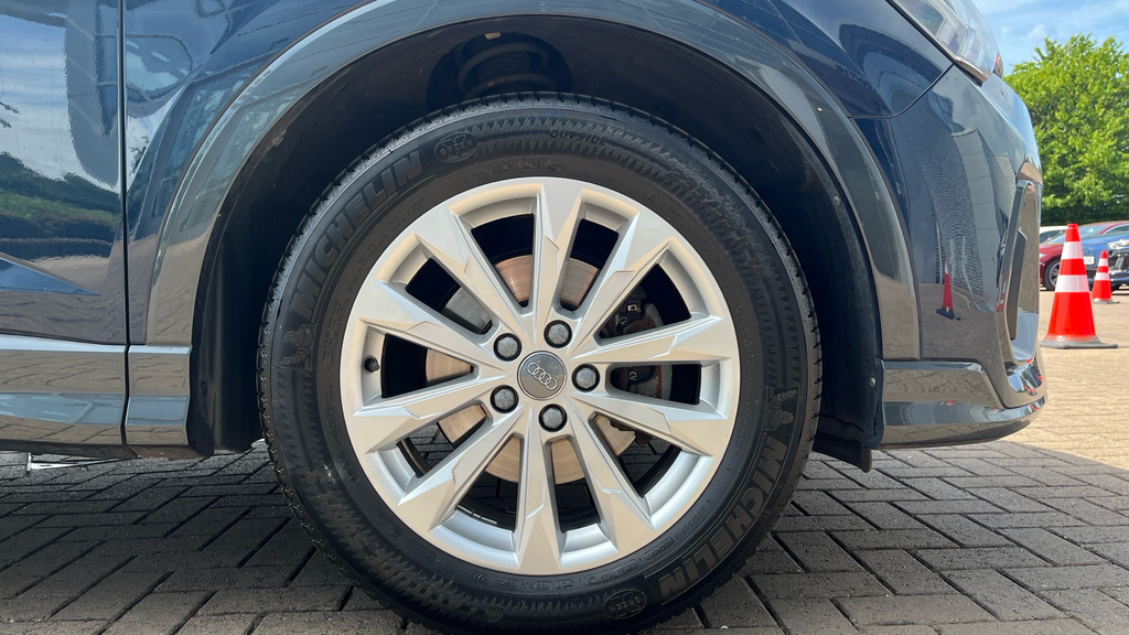 Audi Q3 Q3 35 Tfsi Sport S Tronic OY70BHX Blue #5