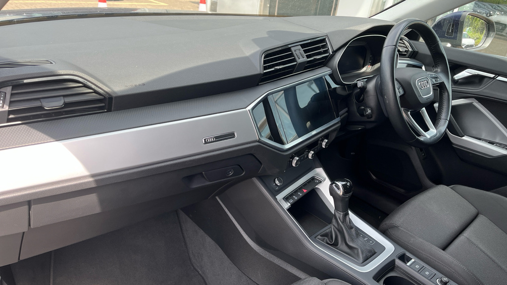 Audi Q3 Q3 35 Tfsi Sport S Tronic OY70BHX Blue #2