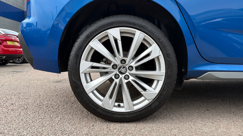 Skoda Kamiq Kamiq 1.5 Tsi Se L Edition Dsg EY75XEW Blue #5