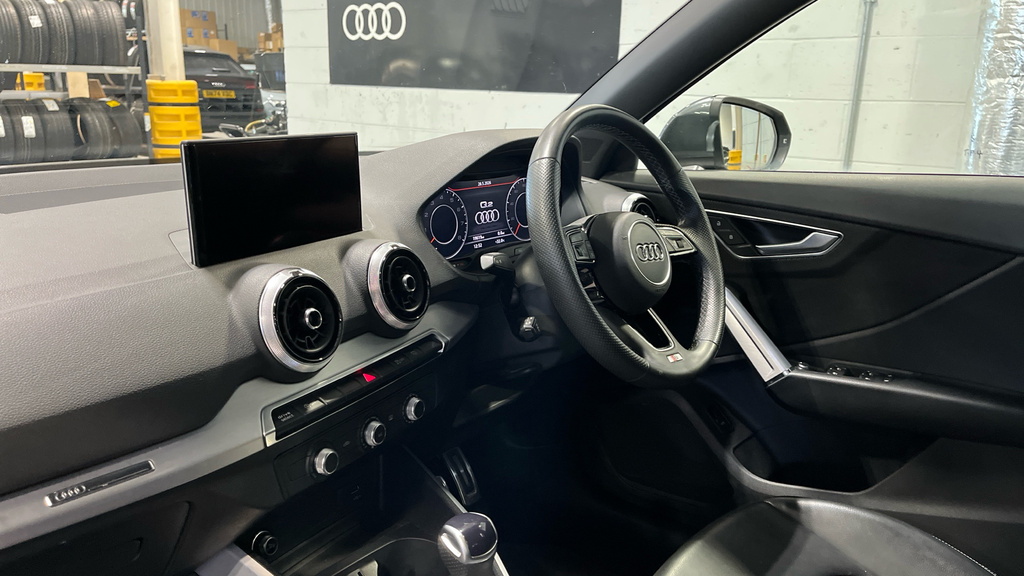 Audi Q2 Q2 35 Tfsi S Line S Tronic LM23ZXS Grey #2