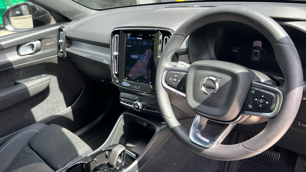 Volvo XC40 Xc40 2.0 B4p Ultimate Dark CJ23SYV Black #4