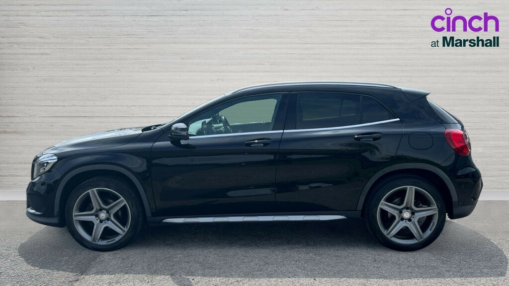Mercedes-Benz GLA Class Gla 200D Amg Line Premium FN17KWK Black #6