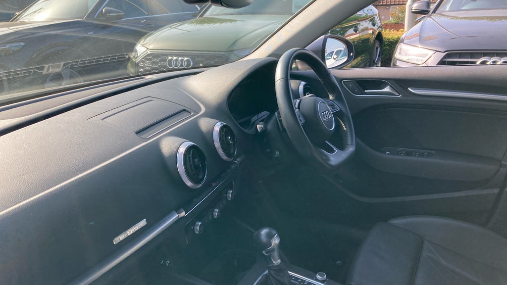 Audi A3 A3 40 E-tron S Tronic KP20HRN Grey #2