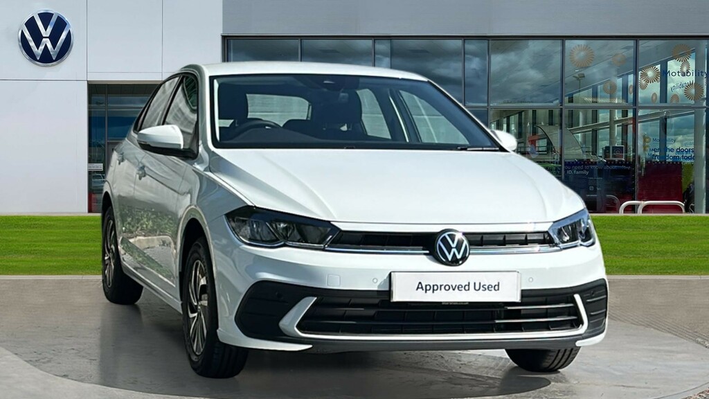 Volkswagen Polo Volkswagen Polo Hatchback 1.0 Life KP26AHC White