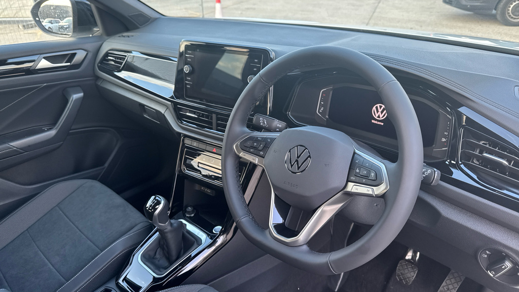 Volkswagen T-Roc T-roc Style Design 1.5 Tsi 150Ps 6-Speed 5 Black #6