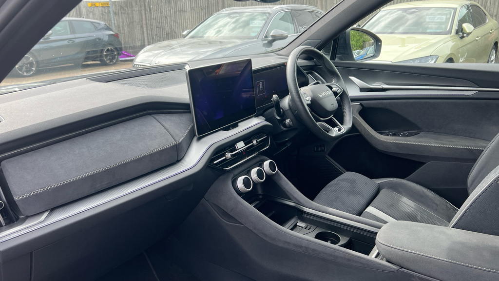 Skoda Kodiaq Kodiaq 1.5 Tsi E-tec Sportline Dsg 7 Seat EK25LLN Grey #2