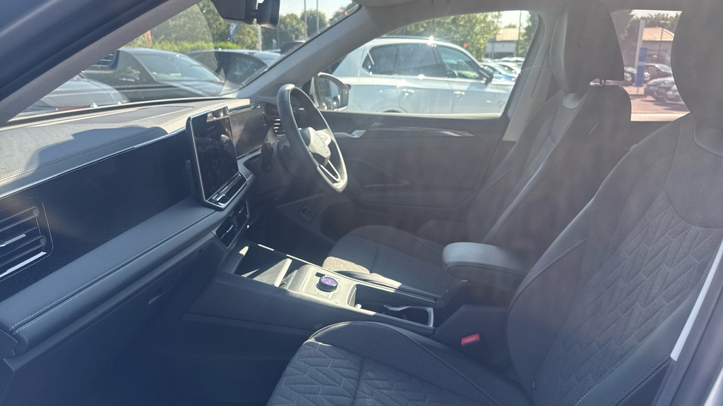 Volkswagen Tiguan Tiguan Match 1.5 Etsi 150 Ps 7-Speed Dsg Silver #2