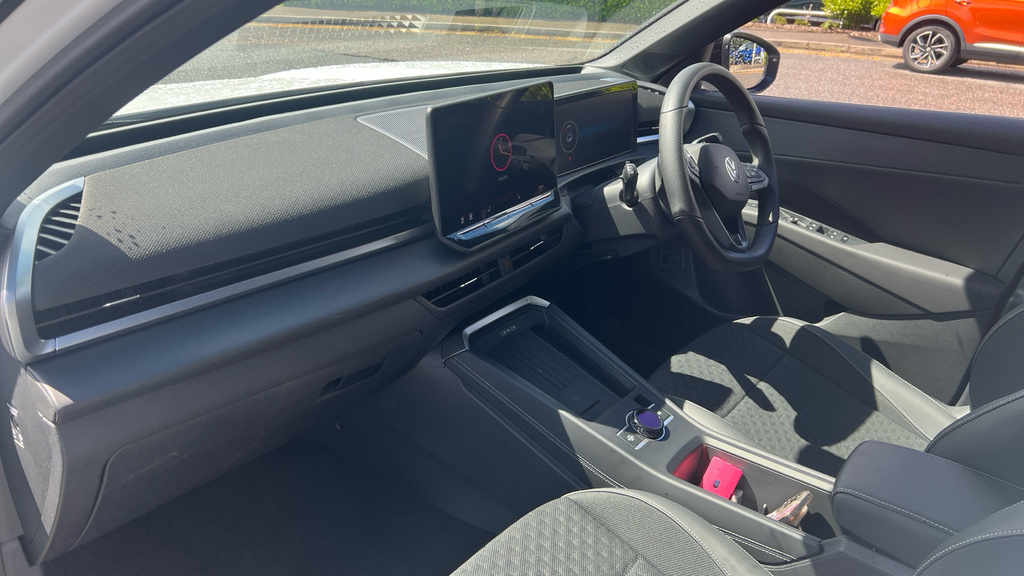 Volkswagen T-Roc T-roc R-line 1.5 Etsi 150Ps 7-Speed Dsg White #2