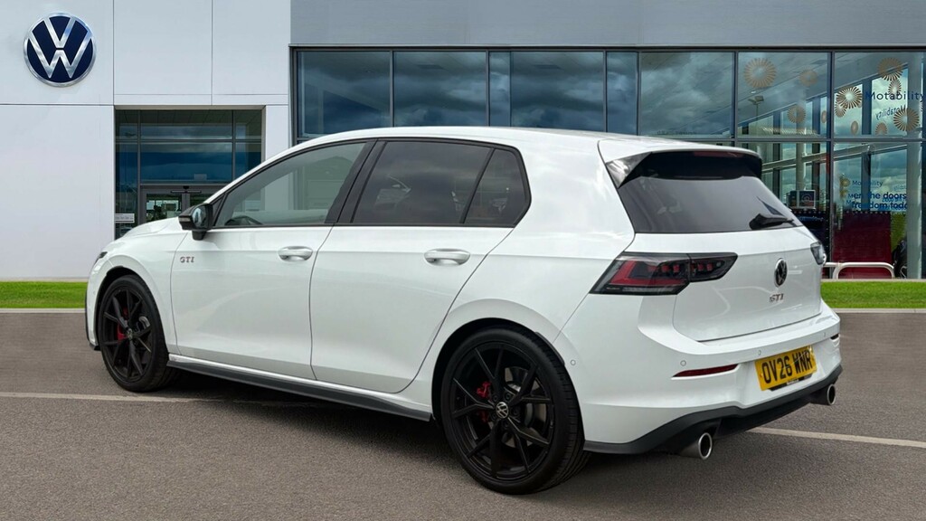 Volkswagen Golf Golf Hatch Gti 2.0 Tsi 265 Ps 7-Speed Dsg White #3