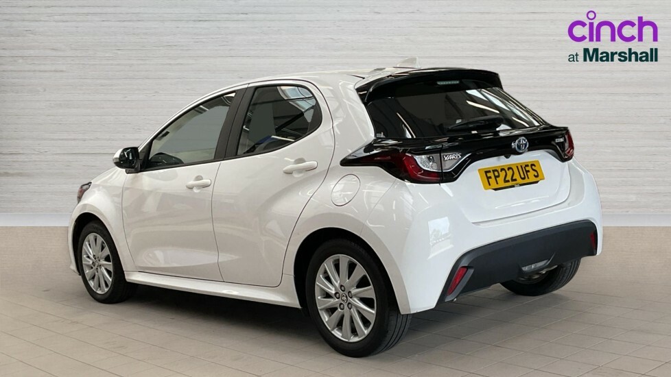 Toyota Yaris Yaris 1.5 Hybrid Icon Cvt FP22UFS White #5