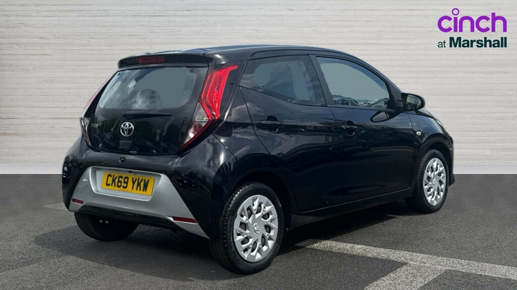 Toyota Aygo Aygo 1.0 Vvt-i X-play CK69YKW Black #3