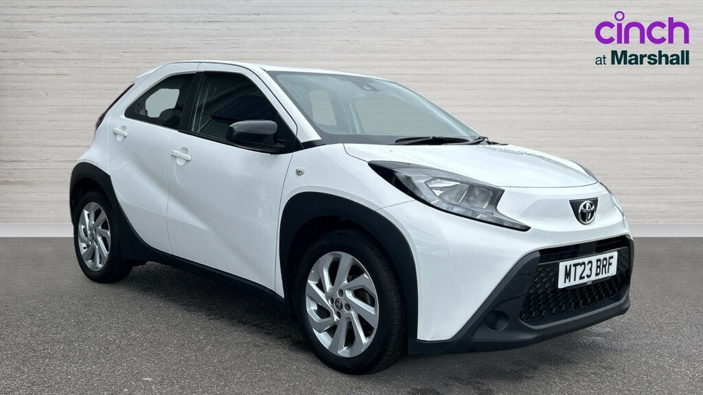 Toyota Aygo X Aygo X 1.0 Vvt-i Pure MT23BRF White
