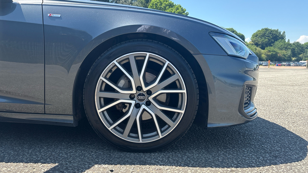 Audi A6 Avant A6 40 Tdi Black Edition S Tronic LF71FDO Grey #5