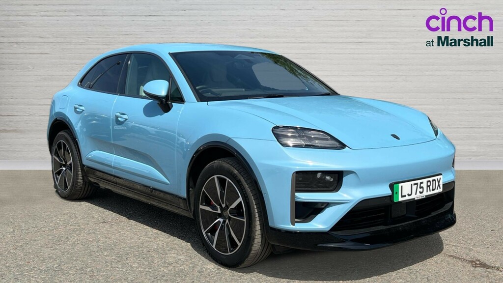 Porsche Macan Macan Estate 470Kw Turbo 100Kwh Blue
