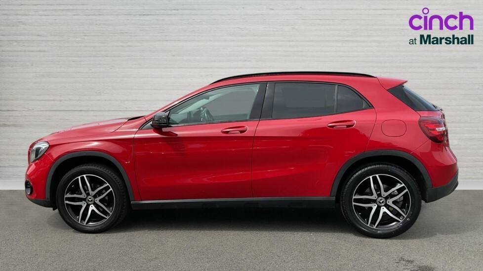 Mercedes-Benz GLA Class Gla 180 Urban Edition KD19XWJ Red #6