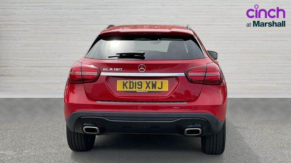 Mercedes-Benz GLA Class Gla 180 Urban Edition KD19XWJ Red #4