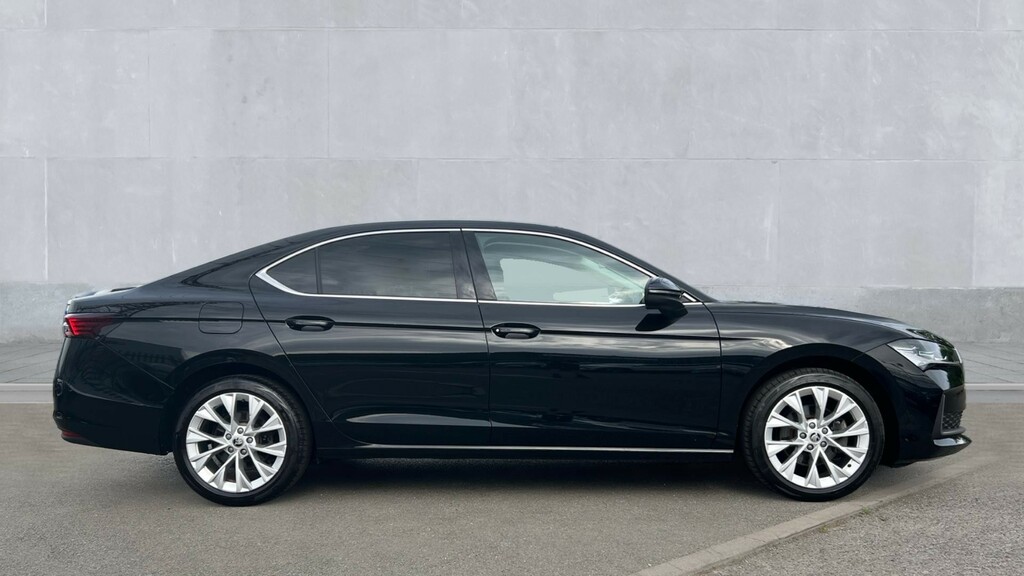 Skoda Superb Superb 1.5 Tsi E-tec Se L Dsg KR74HJO Black #4