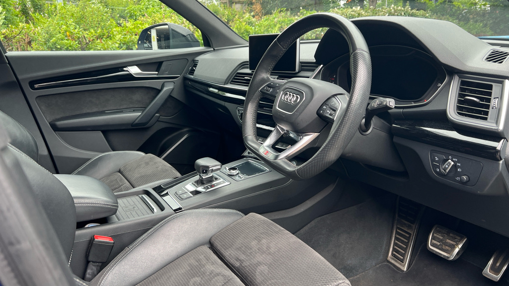 Audi Q5 Q5 45 Tfsi Quattro Black Edn S Tronic Tech Pk LV69LUP Blue #6