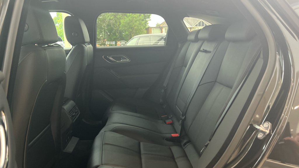 Land Rover Range Rover Velar Range Rover Velar 2.0 D200 Mhev Dynamic Se Aut FE75BXB Black #4