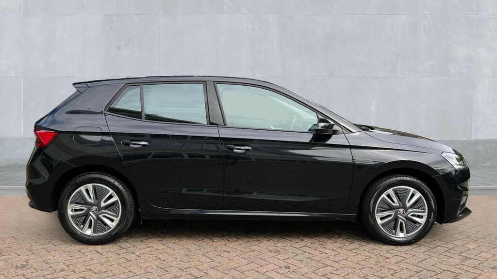 Skoda Fabia Fabia 1.0 Tsi 110 Se Comfort RJ23HPU Black #4