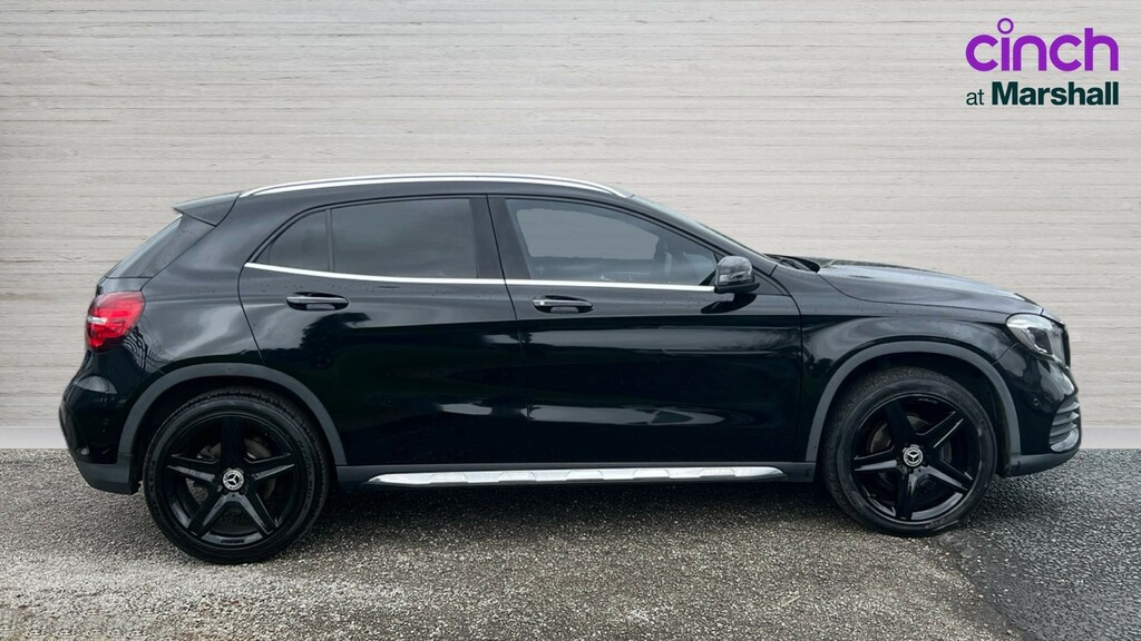 Mercedes-Benz GLA Class Gla 200D 4Matic Amg Line Premium Plus PJ67FVG Black #2