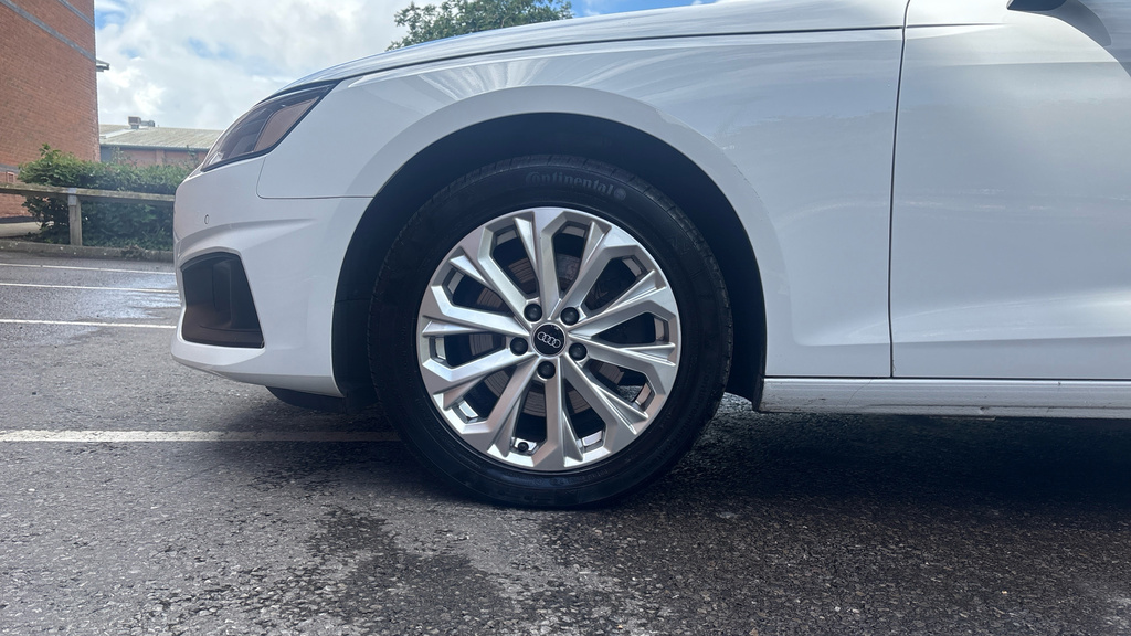 Audi A4 Avant A4 35 Tfsi Technik S Tronic YH23RZZ White #5
