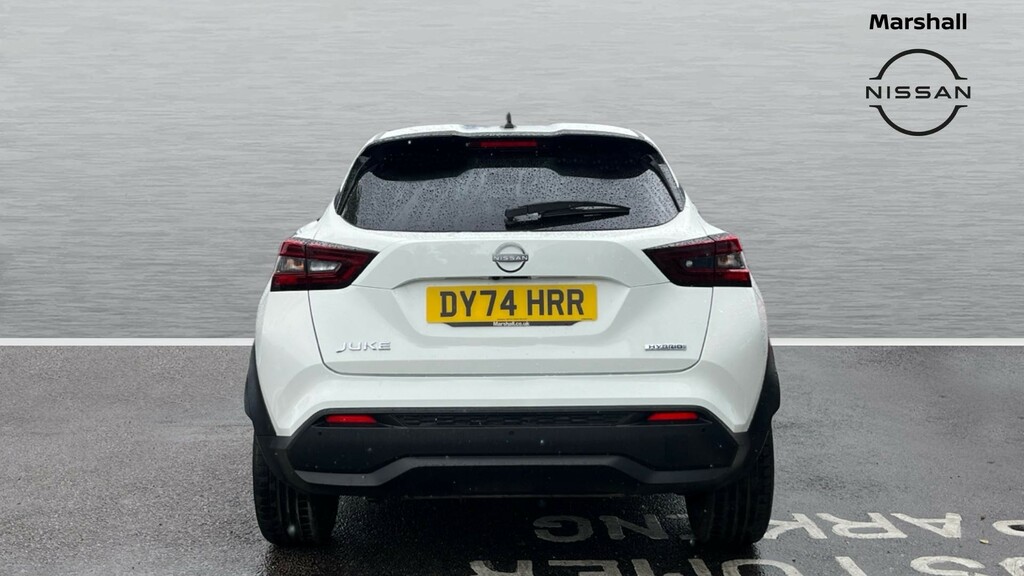 Nissan Juke Juke 1.6 Hybrid Tekna DY74HRR White #6
