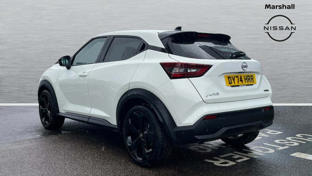 Nissan Juke Juke 1.6 Hybrid Tekna DY74HRR White #2