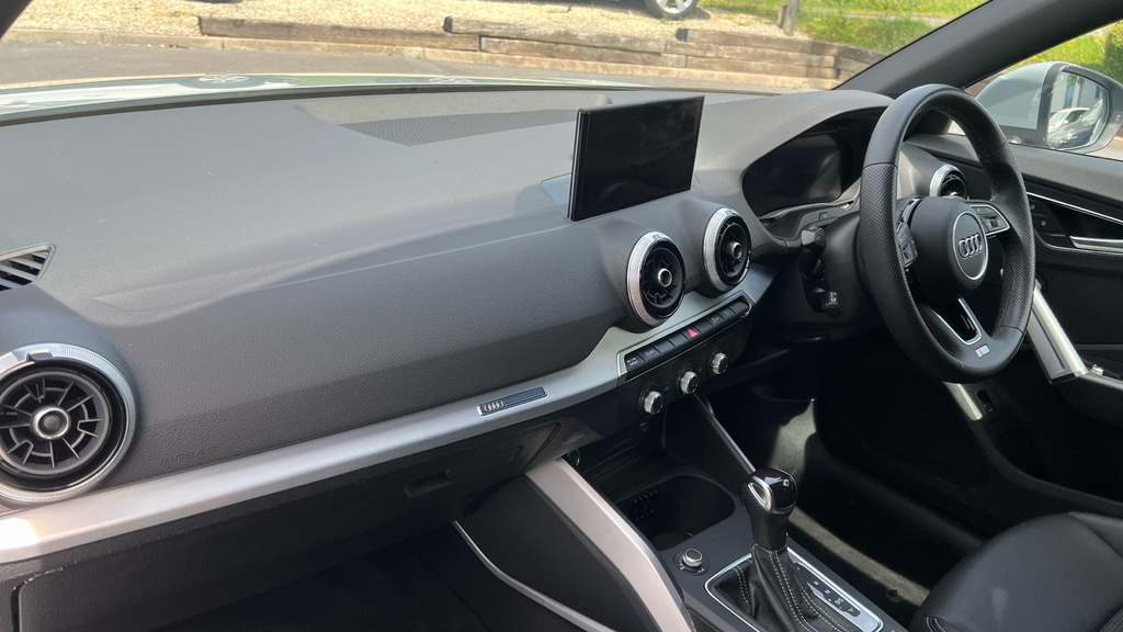 Audi Q2 Q2 35 Tfsi S Line S Tronic LO73YGU Grey #2