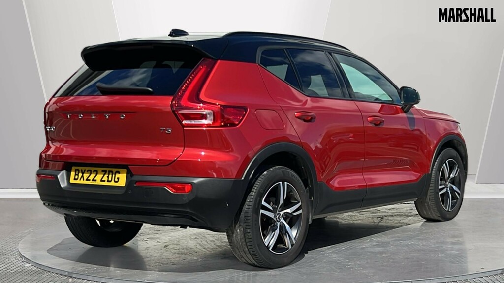 Volvo XC40 Xc40 1.5 T3 163 R Design Geartronic BX22ZDG Red #2