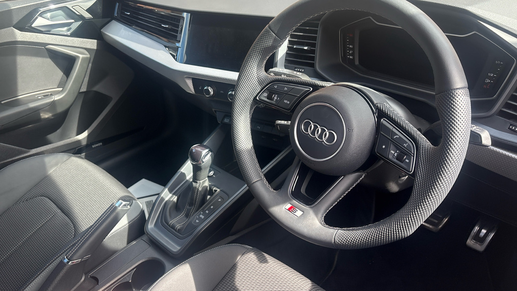Audi A1 A1 30 Tfsi S Line S Tronic KT25EHZ Blue #6