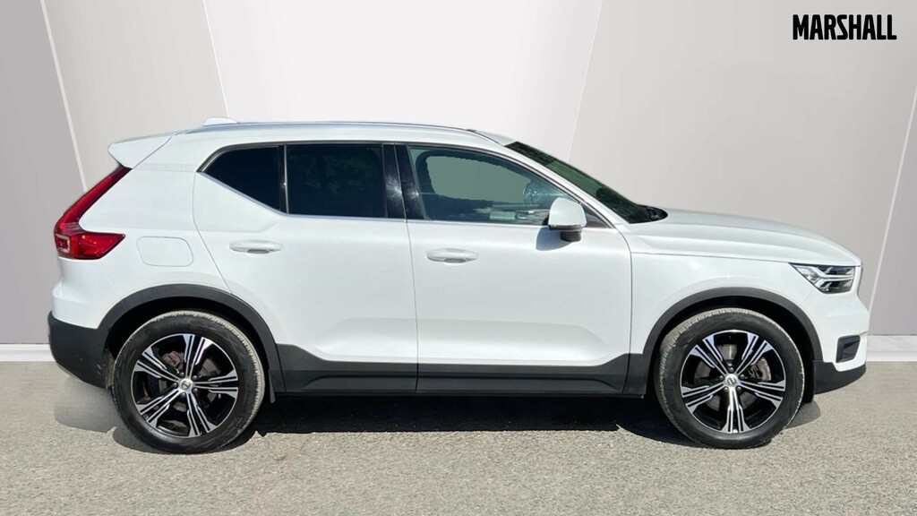 Volvo XC40 Xc40 1.5 T5 Recharge Phev Inscription Pro CK71XVJ White #3