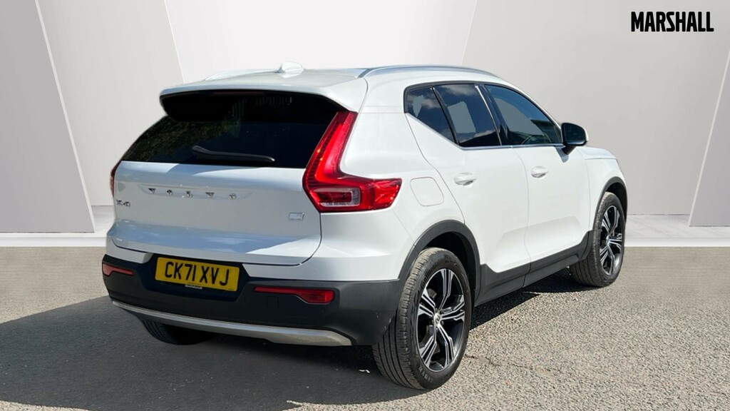 Volvo XC40 Xc40 1.5 T5 Recharge Phev Inscription Pro CK71XVJ White #2