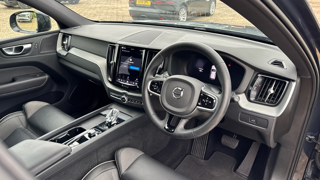 Volvo XC60 Xc60 2.0 B5p Plus Dark Awd Geartronic RV72EAX Blue #4