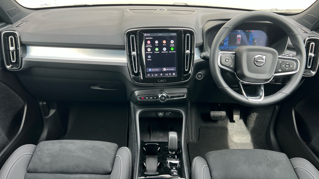 Volvo XC40 Xc40 2.0 B3p Plus Black Edition OO59PMC Black #5